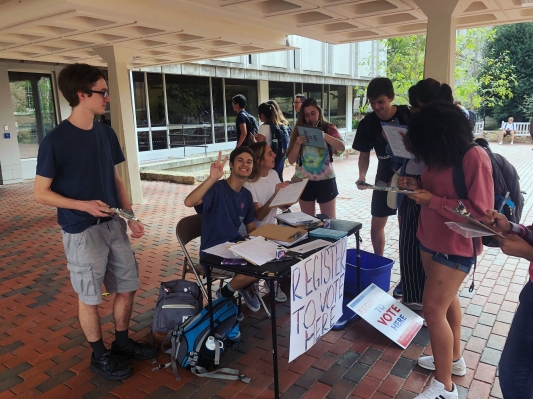 Voter Registration in front of the UL - March 2018